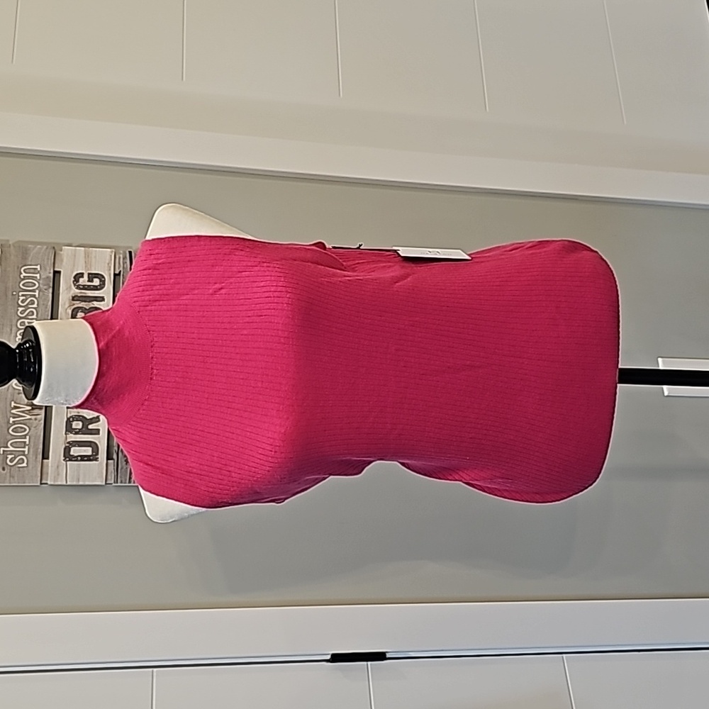 NWT Halston sweater